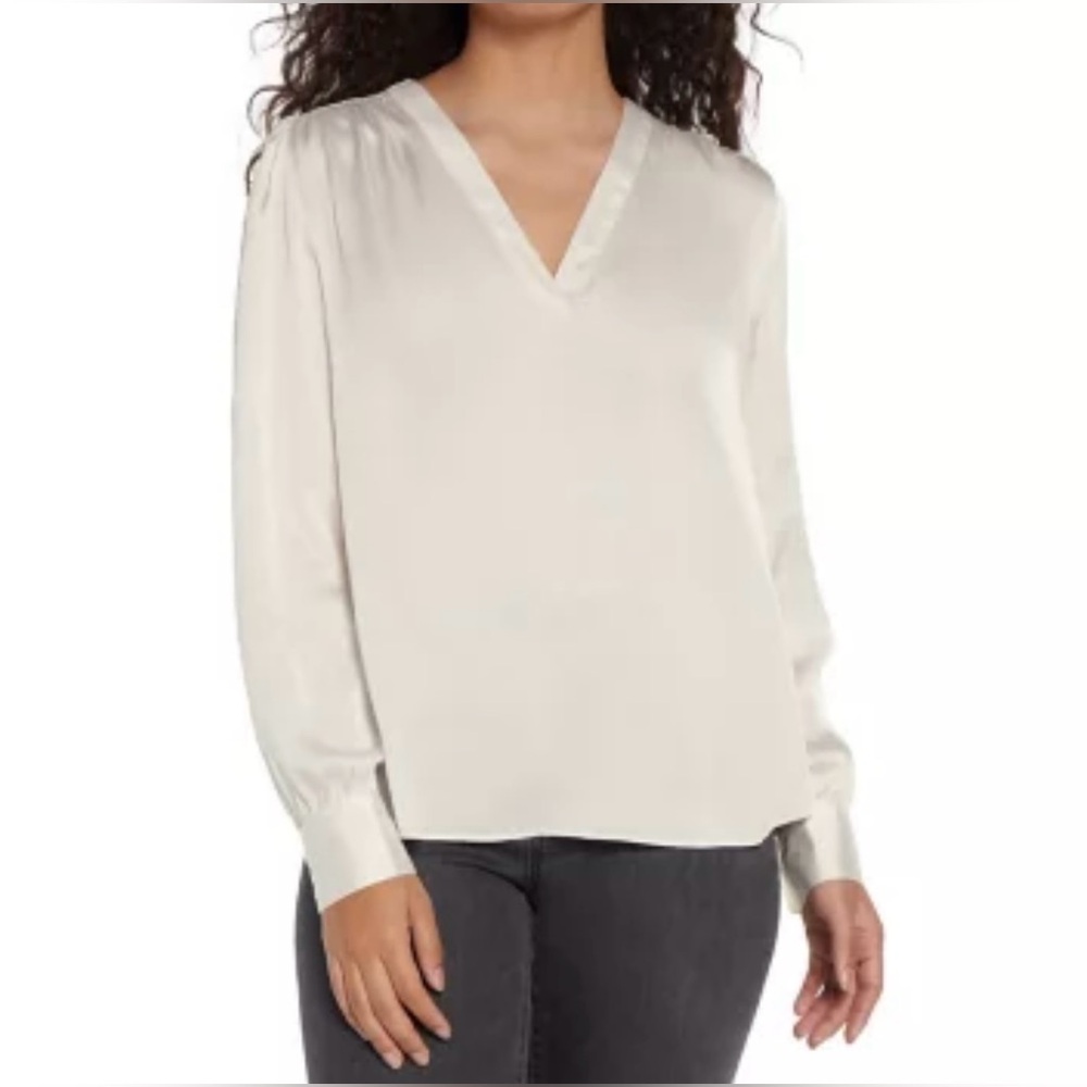Express V neck puff sleeve satin blouse off white ivory size M NWT